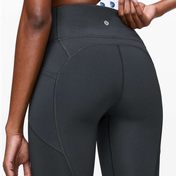 Lululemon All The Right Places 23” Crop - Size 6 - Picture 3 of 5